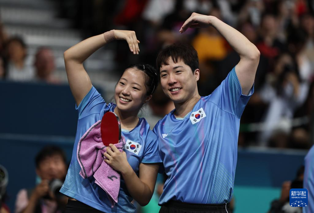 他们的板凳 他们的板凳