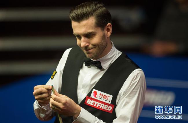 少路人的目 少路人的目