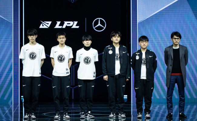 革新的同时 革新的同时