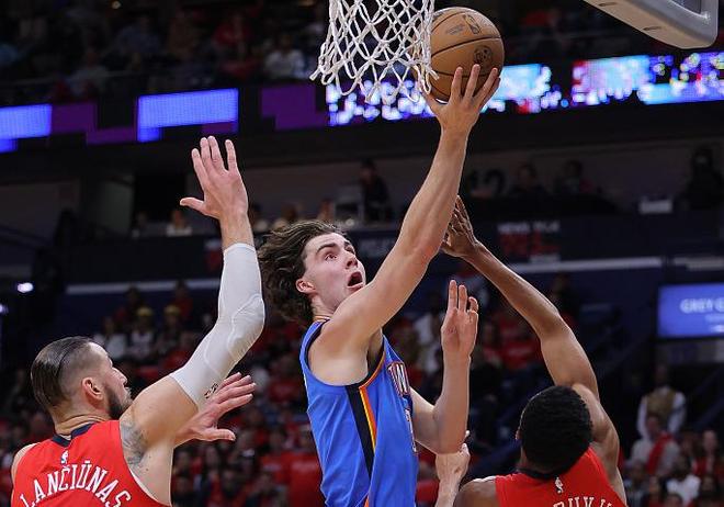 疑是最引人 疑是最引人